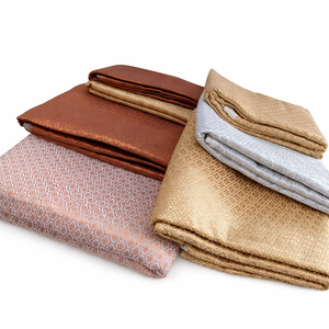 Tissu de soie brocart de luxe en gros, matériau jacquard en soie de mûrier pour robe de mariée, tissu floral Banarasi pour ameublement domestique - Product Image 1