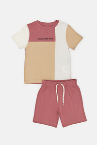 Conjunto de Camiseta de Manga Corta Oversize con Logo de Marca Personalizado y Pantalones Cortos de Ciclismo 2026 al por Mayor para Niños y Niñas, Conjunto de Ropa de Dos Piezas para Niños - Product Image 3