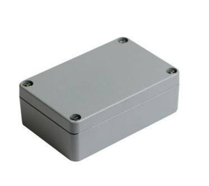 Caja de conexiones cuadrada gris con orificios para tornillos en la parte superior y los lados - Product Image 2