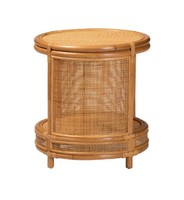 Table d'appoint en rotin naturel avec panneaux en cannage tressé, plateau rond et étagère de rangement ouverte, table d'appoint rustique de style bohème pour la maison