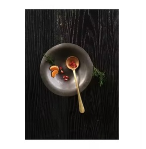 Cuchara de Metal de Lujo para Café y Té con Diseño Elegante para Servir Postres y Presentar Café - Product Image 1