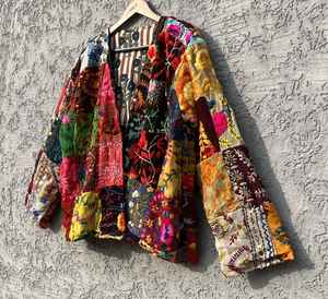 Chaqueta de Diseño Vintage con Bordado Phulkari, Chaqueta Phulkari Bordada a Mano, Ropa de Estilo Boho para Vacaciones - Product Image 3