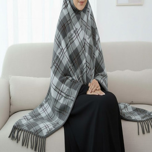 2026 High Quality Solid Color Women Muslim Shawls Modal Hijabs With <b>Matching</b> Undercap Cotton Modal Scarf Hijab Shawl - Product Image 6