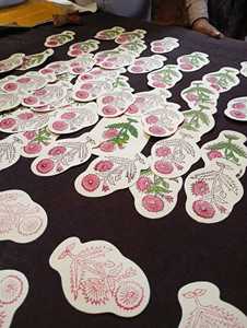 Ensemble de papeterie vintage avec cartes à motifs imprimées à la main - Product Image 5