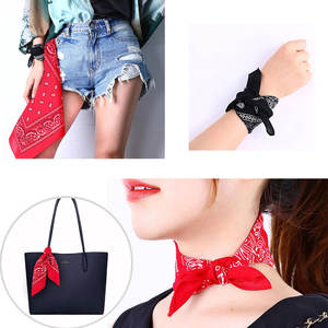 Pañuelos Bandana Étnicos Personalizados al por Mayor en Stock con Patrón de Puntos, de Algodón, Seda y Poliéster Negro con Logotipo Impreso, Pañuelos Baratos - Product Image 2