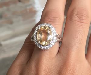 แหวนค็อกเทลเพชรทรงรีชุบโรเดียมเงินแท้ 925 ประดับด้วยซิทรินธรรมชาติ หินประจำเดือนเกิดเดือนพฤศจิกายน หรูหรา เหมาะสำหรับงานปาร์ตี้ งานหมั้น และงานแต่งงาน - Product Image 2