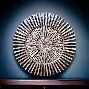 Assiette de présentation en métal au design élégant avec finition mosaïque, idéale pour la maison et les restaurants haut de gamme, à prix raisonnable, en provenance d'Inde. - Product Image 2