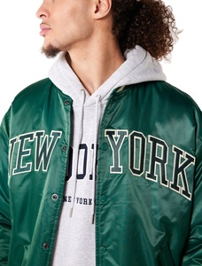 Veste de baseball brodée de haute qualité pour l'hiver, style streetwear, logo personnalisé, design élégant pour hommes, imperméable et réversible - Product Image 5