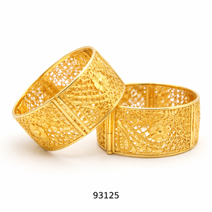 Bracelets Kada larges en alliage plaqué or 24 carats avec zircon, motif floral tendance, design filigrané complexe, certifiés, de la marque MOLL JEWELLERS, idéal pour un cadeau - Product Image 4