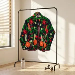 Chaqueta Suzani India para Mujer, Nueva, de Silkgram, con Bordado Floral Morado, 100% Algodón, Resistente al Viento, Transpirable, Manga Larga, Cuello Alto - Product Image 3