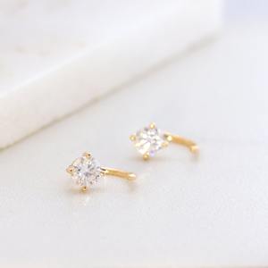 Pendientes Huggie Minimalistas con Diamante Cultivado en Laboratorio de 1 Ct, Certificado IGI, Oro Amarillo Sólido de 14K, Aro Abierto, Joyería Elegante, Regalo para Mujer - Product Image 3