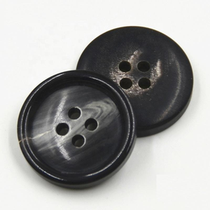 Botones de Cuerno de Búfalo al por Mayor, Botones Grandes para Ropa, Chaquetas y Camisas, Todos los Tamaños, Artesanía Natural - Product Image 1