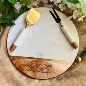Tabla de Quesos Personalizada de Mármol y Madera de Acacia con Juego de Cuchillos para Queso de Acero Inoxidable Dorado, Plato Premium para Servir Charcutería - Product Image 4