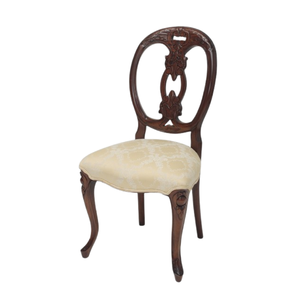 Chaise de salle à manger traditionnelle antique avec dossier médaillon, revêtement en microfibre et assise en bois sculpté pour la salle à manger à domicile - Product Image 2