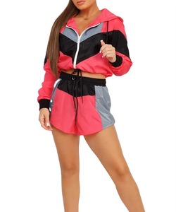 Ensemble short coupe-vent imperméable brodé sur mesure avec boutons, en tissu polyester respirant à mémoire de forme, deux pièces surdimensionnées pour femme - Product Image 6