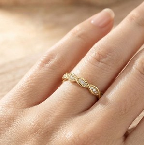 แหวนเพชรหมั้นเพชรแท้เพาะเลี้ยงทรงกลม 0.18 กะรัต รับรองโดย IGI ทองคำแท้ 10K 14K 18K สี DEF ความสะอาด VS VVS - Product Image 5