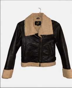 Blouson en cuir pour homme avec col en fausse fourrure et fermeture éclair - Product Image 1