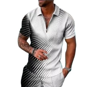 Ensemble athlétique décontracté de 2 pièces pour hommes pull à manches courtes t-shirt et short grande taille vêtements de sport d'été écologiques motif floral - Product Image 1