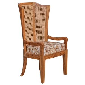 Chaise de salle à manger en teck massif de qualité avec dossier en rotin tressé pour usage intérieur. - Product Image 1