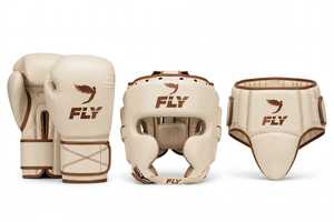 New Arrivals Hot Selling Customized <b>Green</b> Color Fly Boxing Set Genuine Leather With Hook & Loop <b>Lace</b>-Up Non Slip For Muay Thai - Product Image 3