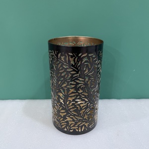 ตะเกียงเหล็กสีดำลายใบไม้สลักลาย งานแฮนด์เมด ตกแต่งบ้าน - Product Image 2