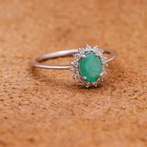 Natural Oval <b>Emerald</b> 925 Sterling <b>Silver</b> Halo <b>Ring</b> | Diamond Accent Handmade Fine Jewelry Gift for Women - Product Image 4