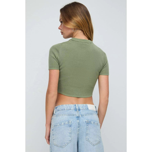 Haut tricoté écologique formel 100% polyester, col en U, coupe ajustée, manches courtes - Product Image 1