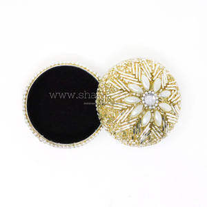 Caja de Joyería de Viaje, Cajas Portátiles Hechas a Mano de Lujo, Decoración de Mesa Duradera, Caja de Adornos Indios con Cuentas Doradas y Brillo - Product Image 4