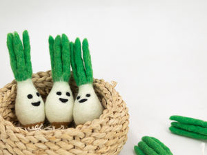 Cebolla Verde de Fieltro de Lana Hecha a Mano de 12 cm, Juguete de Comida de Imitación, Ecológico, Educativo, Decorativo, Venta al por Mayor - Product Image 4