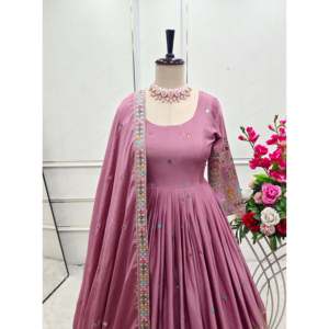 Hermoso vestido tradicional musulmán Anarkali con Pent y Dupatta para ropa de fiesta - Product Image 1