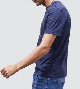 เสื้อยืดกีฬาผู้ชายคุณภาพพรีเมียม เนื้อผ้านุ่ม ระบายอากาศได้ดี เหมาะสำหรับการออกกำลังกายและการสวมใส่ในชีวิตประจำวัน สีฟ้า คอกลม ใช้ได้ทั้งในร่มและกลางแจ้ง - Product Image 3