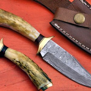 Couteau de chasse à lame fixe en acier Damas fait main, manche en bois de cerf, pointe tombante - Product Image 3