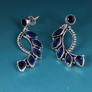 Modernos Pendientes Colgantes de Latón Oxidado con Circonita Plateada y Diseño de Hoja Azul |   Joyería de Moda Boho para Mujer |   Proveedor Mayorista - Product Image 4