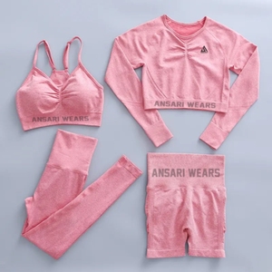 Ensemble de yoga pour femmes de créateur 2026 en gros – Tenue de fitness respirante avec taille élastique, motif uni et logo frontal - Product Image 2