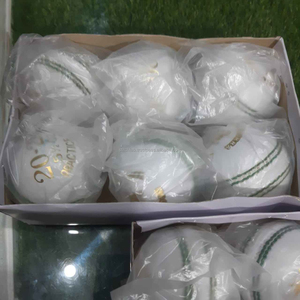 Pelota de Cricket de Cuero de Primera Calidad Profesional, Cosida a Mano, Ambidiestra, para Entrenamiento, 2.8lbs, Dura, No Tejida, 10-13MM - Product Image 2