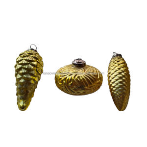 Boule suspendue en verre de Noël peinte à la main Art Deco de qualité supérieure Accent décoratif luxueux pour des vacances magiques Tarifs raisonnables - Product Image 5