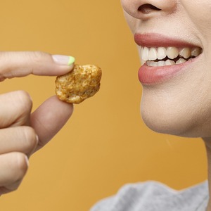 [Dailymeal] Bokthing Hero Chip Onion Protein Snack Korean Crispy Chips High Protein Diet Food - Product Image 3