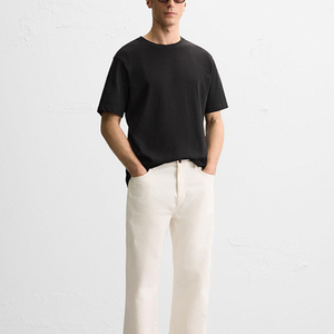 Camiseta Urbana Oversize para Hombre y Mujer, Suave al Tacto, con Estampado Personalizado en el Pecho, Estilo Simple para un Look Equilibrado - Product Image 3