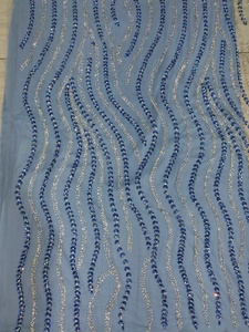 La Tradición Atemporal Nigeriana: Tela de Encaje de 4 Yardas con Pedrería de Cristal de Alta Calidad para Vestidos de Novia Nigerianos - Product Image 2