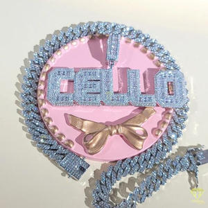 จี้เพชรโมอิสซาไนต์ฮิปฮอป "CELLO" พร้อมสร้อยคอแบบ Cuban Link ชุบทองคำขาว สำหรับผู้ชาย - Product Image 6