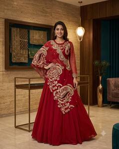 Ensemble Lehenga Choli en Georgette Premium avec Shrug Brodé, Travail de Cordonnerie et de Paillettes, et Jupe Évasée de 4 Mètres - Product Image 1
