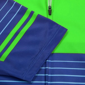 Tenues de cyclisme sur mesure de qualité supérieure, respirantes, 100 % polyester, manches courtes pour hommes, avec logo personnalisé. - Product Image 3