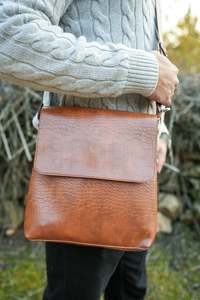 Sac bandoulière en cuir véritable marron, motif alligator, fermeture éclair, sangle amovible, style vintage, unisexe, usage quotidien - Product Image 2