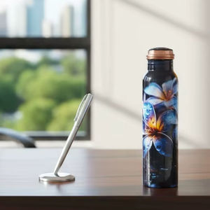 Botella de Cobre Estampada Estilo Botella de Cerveza, Decorativa de Lujo, Estética, para Almacenamiento en Cocina, a Prueba de Fugas, para Uso en Hoteles, Transparente con Diseño Floral - Product Image 5