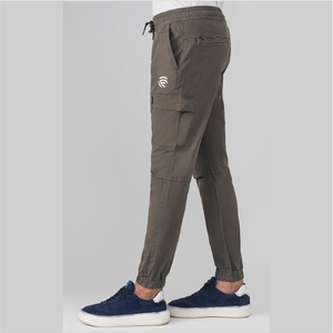 กางเกงคาร์โก้ทรงสลิมฟิตสีเขียวมะกอกสำหรับผู้ชาย - Product Image 6