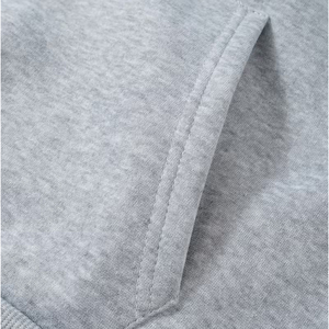Ensemble survêtement homme tendance avec logo brodé et embossé personnalisé, sweat à capuche et pantalon de jogging à manches longues - Product Image 6