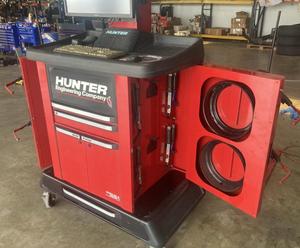 Cámara de Alineación de Ruedas 3D, Alineador de Ruedas Modelo Hunter, Equilibrador de Ruedas, Elevador de 4 Postes, Pantalla LED, 250W, 2 Años de Garantía - Product Image 3