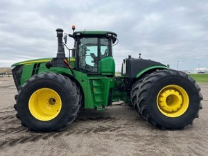 รถแทรกเตอร์ล้อยางสำหรับงานหนัก รุ่น 2017 9570R ขับเคลื่อน 4 ล้อ พร้อมส่งออกระดับพรีเมียม - Product Image 5