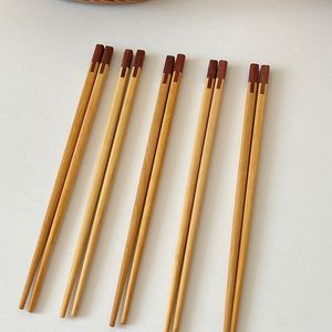 Ensemble de baguettes en bois modernes pour la cuisine asiatique, les repas et les applications de service élégantes pour la cuisine à domicile - Product Image 2