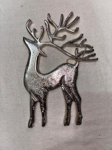 Ornement suspendu en métal Père Noël argenté, décoration traditionnelle pour arbre de Noël, utilisation intérieure, design durable, décoratif pour l'intérieur - Product Image 3